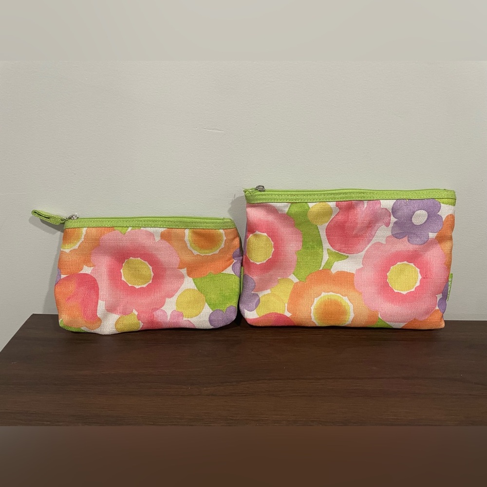 {Clinique} Pair of 2 floral cosmetic bags - Picture 2 of 6
